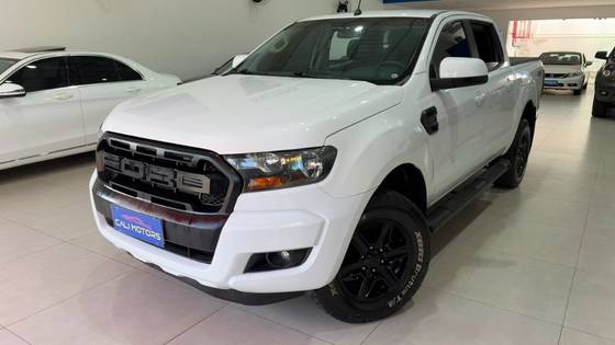 FORD RANGER 2.2 XLS 4X4 CD 16V DIESEL 4P AUTOMÁTICO